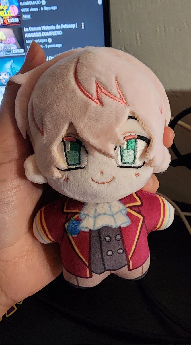 I can't believe how cute they turned out omg, I'm sorry about the photo I just shared, but I'll take proper photos soon and if all goes well, the sale will start this week. 🩷

Thanks again <a href="/mycraftzone/">mycraftzone</a> for make them so soon and perfect ✨️