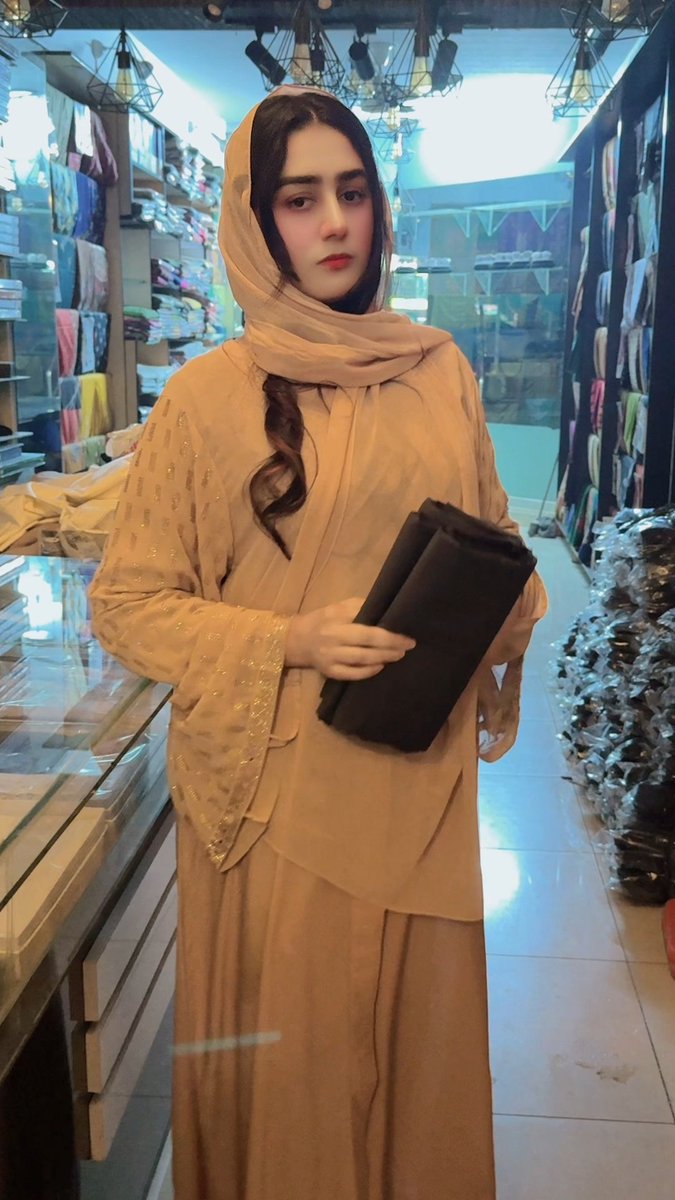 Samna Khan tweet media