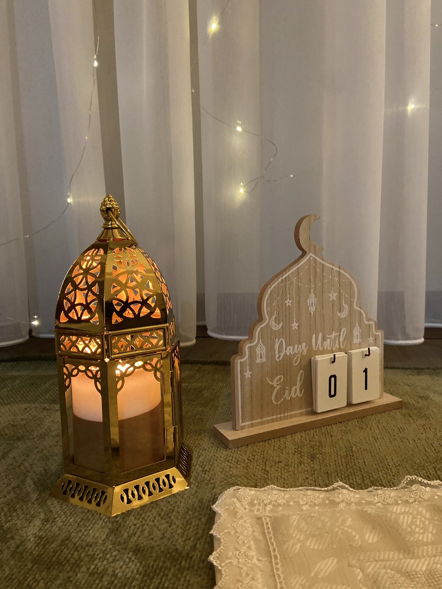 camisbenvip's tweet photo. bu bazılarımızın ilk evli ramazanı 🌙🕌 https://t.co/aw7WPM1NUc