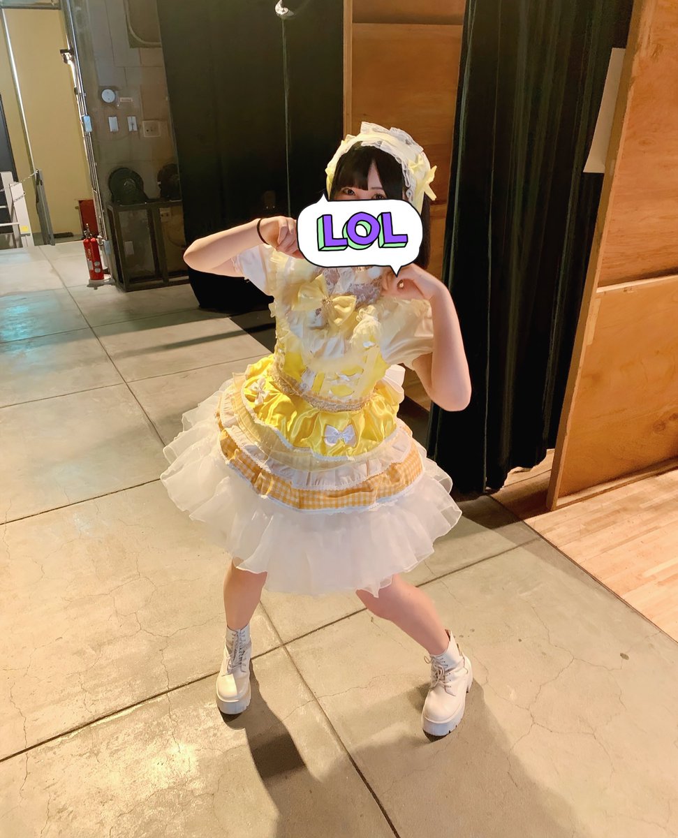 tara_ko1's tweet photo. うさちゃんのこと好きすぎて高校ラストアイドルは黄色担当したよ💛
手作り衣装！！！！
#うさと笑えば福きたる https://t.co/5MJSS2Ugln