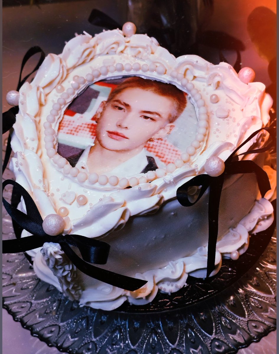 diskloey's tweet image. não ironicamente queria ser confeiteira...