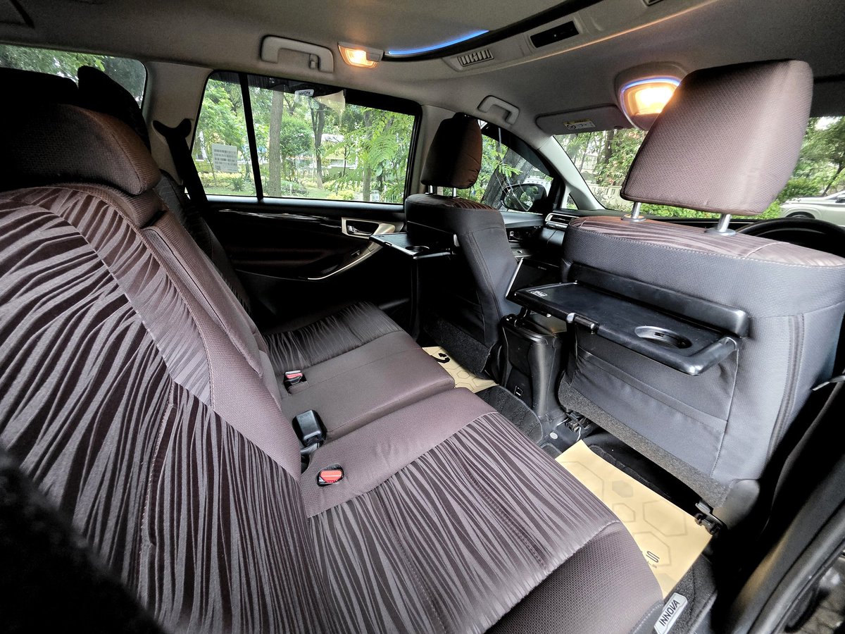 mobilstandar's tweet photo. FOR SALE: Innova Reborn 2.0 V Bensin AT - NIK 2022
📍Sunter Jakarta Utara
Mesin 1TR-FE anti kiamat
94.000 KM full record Auto2000 
Buku servis, kunci serep lengkap
Dokumen sah dan lengkap
Ban tebal, AC dingin
Siap mudik sudah servis semuanya

305jt nego, spesial Innova santun https://t.co/EHkAMsZIB2