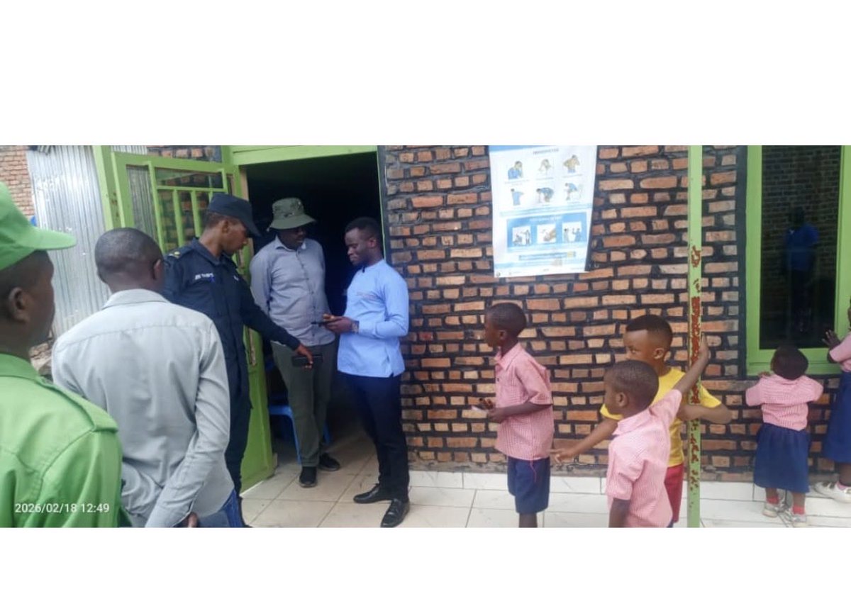 GatsiboDistrict's tweet photo. Kuri uyu wa 3 kugeza kuwa 4, Ubuyobozi bw’Akarere ka #Gatsibo burimo kwikorera isuzuma ry’aho bageze besa Imihigo hibandwa cyane: ku mihigo y’ingo igamije kubavana mu bukene no kugira #ISUKU ihereye mu muryango. Imihigo Irakomeje…💪 https://t.co/2e4px0iNI2