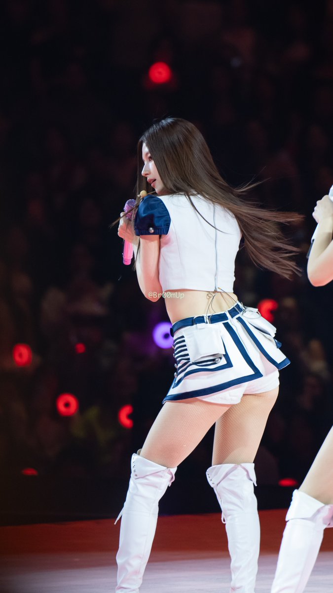 260201 #TWICE #트와이스 #SANA #사나 #TWICE_6TH_WORLD_TOUR