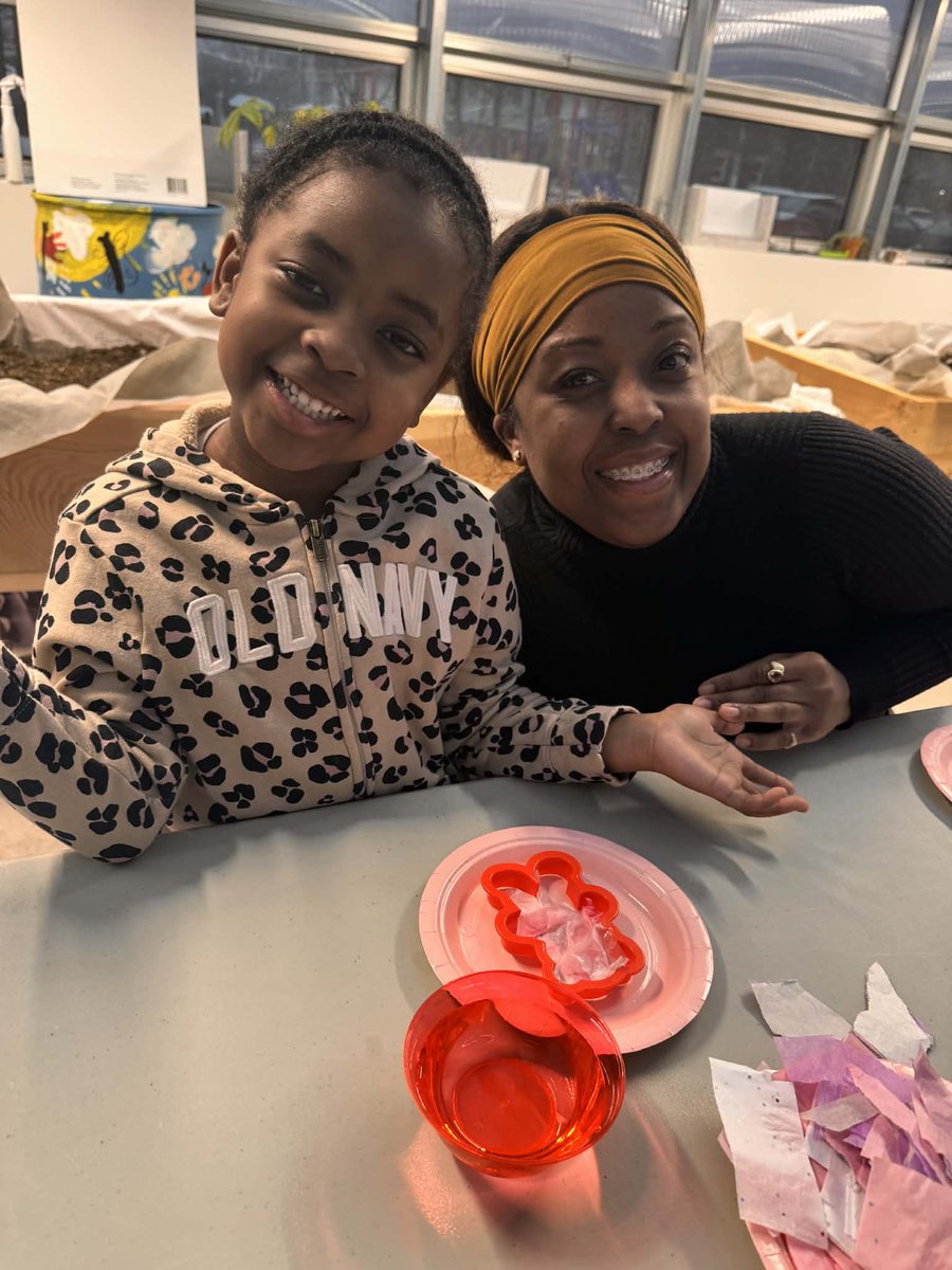 NSSElementary's tweet photo. Bond families came to the school's Greenhouse on Wednesday to make tissue paper seed bombs. Students learned about how to take care of a plant and what plants need to grow.  Students created a capsule for the seeds out of tissue paper and cookie cutters. https://t.co/rmohPxi3FU