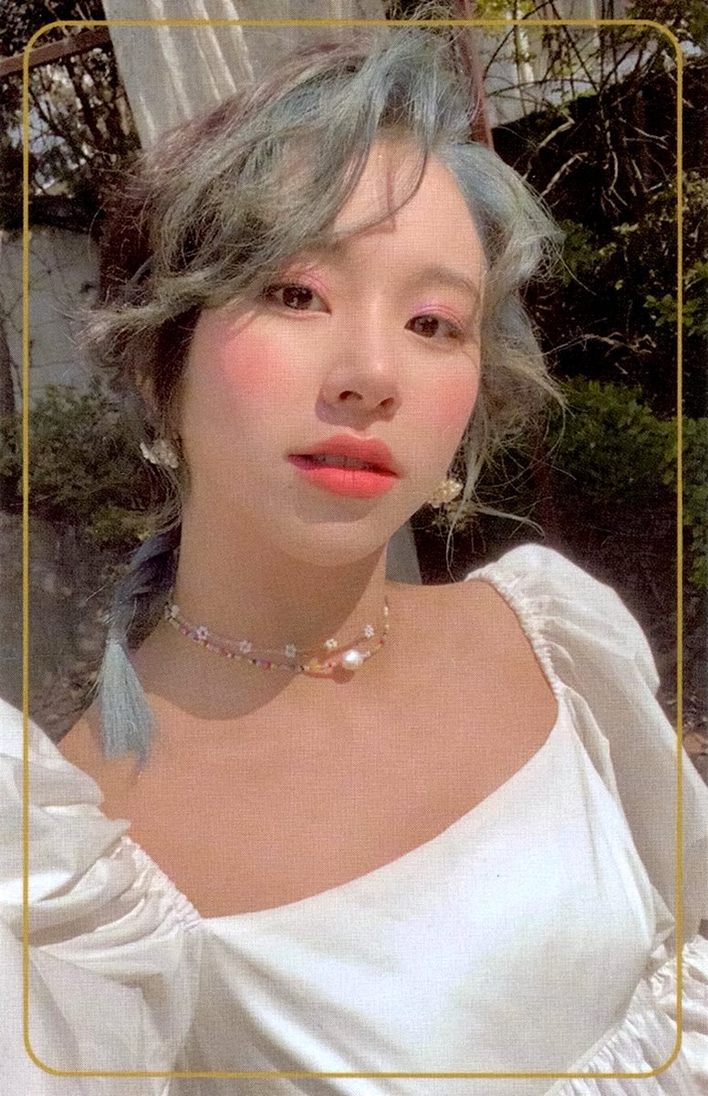 sweet9_venus's tweet photo. [SCAN] TWICE THE 9TH MINI ALBUM 'MORE &amp; MORE' "Photocard" Front &amp; Back - Chaeyoung

#TWICE #트와이스 #ONCE #원스
#CHAEYOUNG #채영
#MOREandMORE https://t.co/rJzytvylgl
