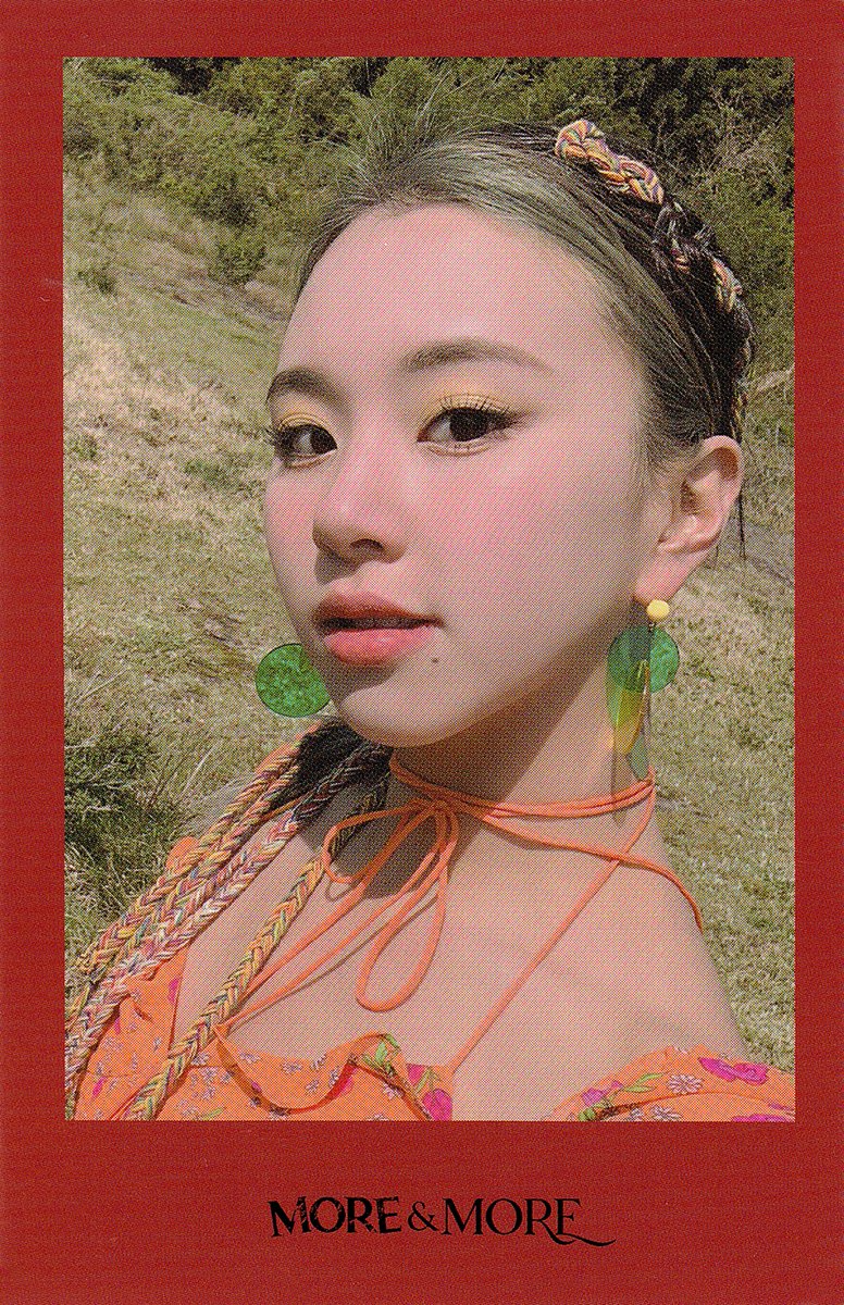 sweet9_venus's tweet photo. [SCAN] TWICE THE 9TH MINI ALBUM 'MORE &amp; MORE' "Photocard" Front &amp; Back - Chaeyoung

#TWICE #트와이스 #ONCE #원스
#CHAEYOUNG #채영
#MOREandMORE https://t.co/ILhTXKV8aL