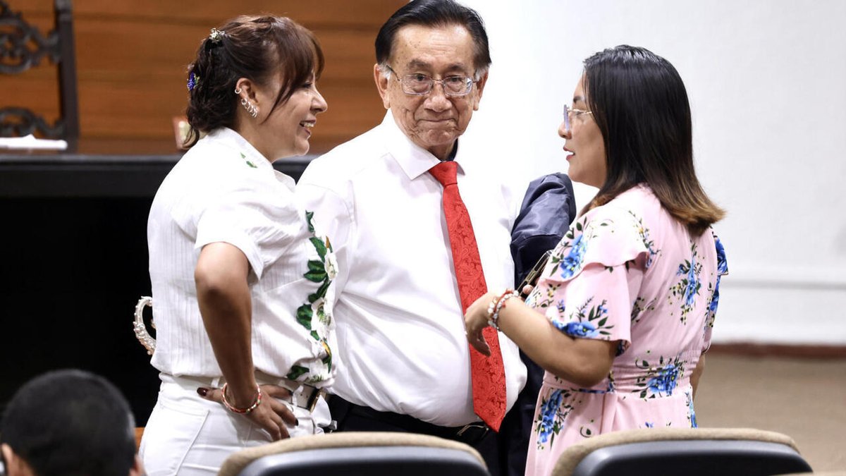 vtv_ecuador's tweet photo. #Mundo🔴 #URGENTE -📝🎙 El izquierdista #JoséMaríaBalcázar, de 83 años, es el nuevo presidente #interino de #Perú https://t.co/t8jPElIUdC