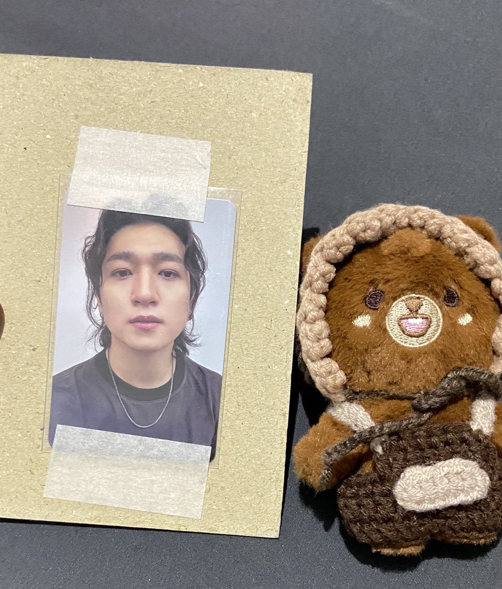 untsasix's tweet photo. my first DAY6 merch official, after almost ten years being myday 🥹🖤 https://t.co/AQSo7zSe52