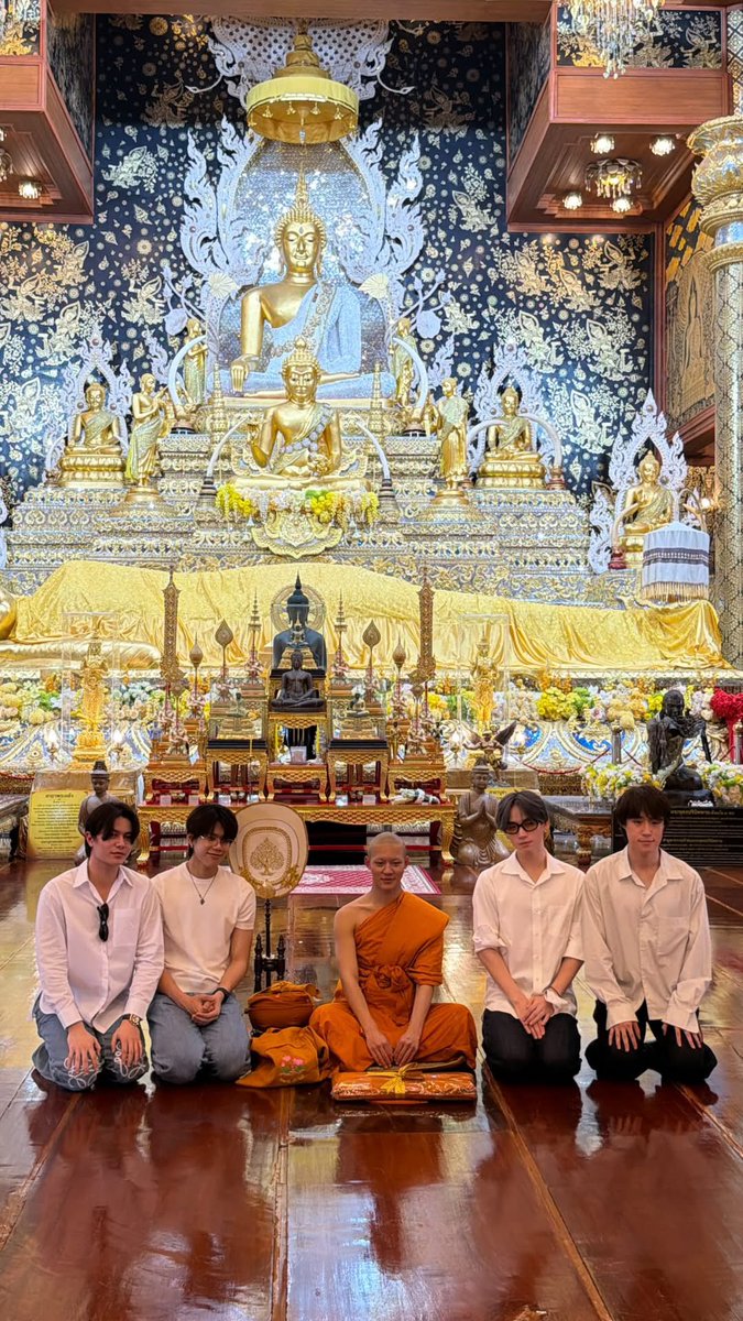 minimeowGo's tweet photo. วันนี้เห็นภาพนี้แล้วจริงๆ 🥹 เติบโตกันมาทั้งไลค์ยูทั้งไลแคนเลย ขออนุโมทนาบุญกับการอุปสมบทของพระเลโก้ด้วยค่ะ 🙏🙏🙏 

#Lego_Rapeepong https://t.co/qMzYDfKb99
