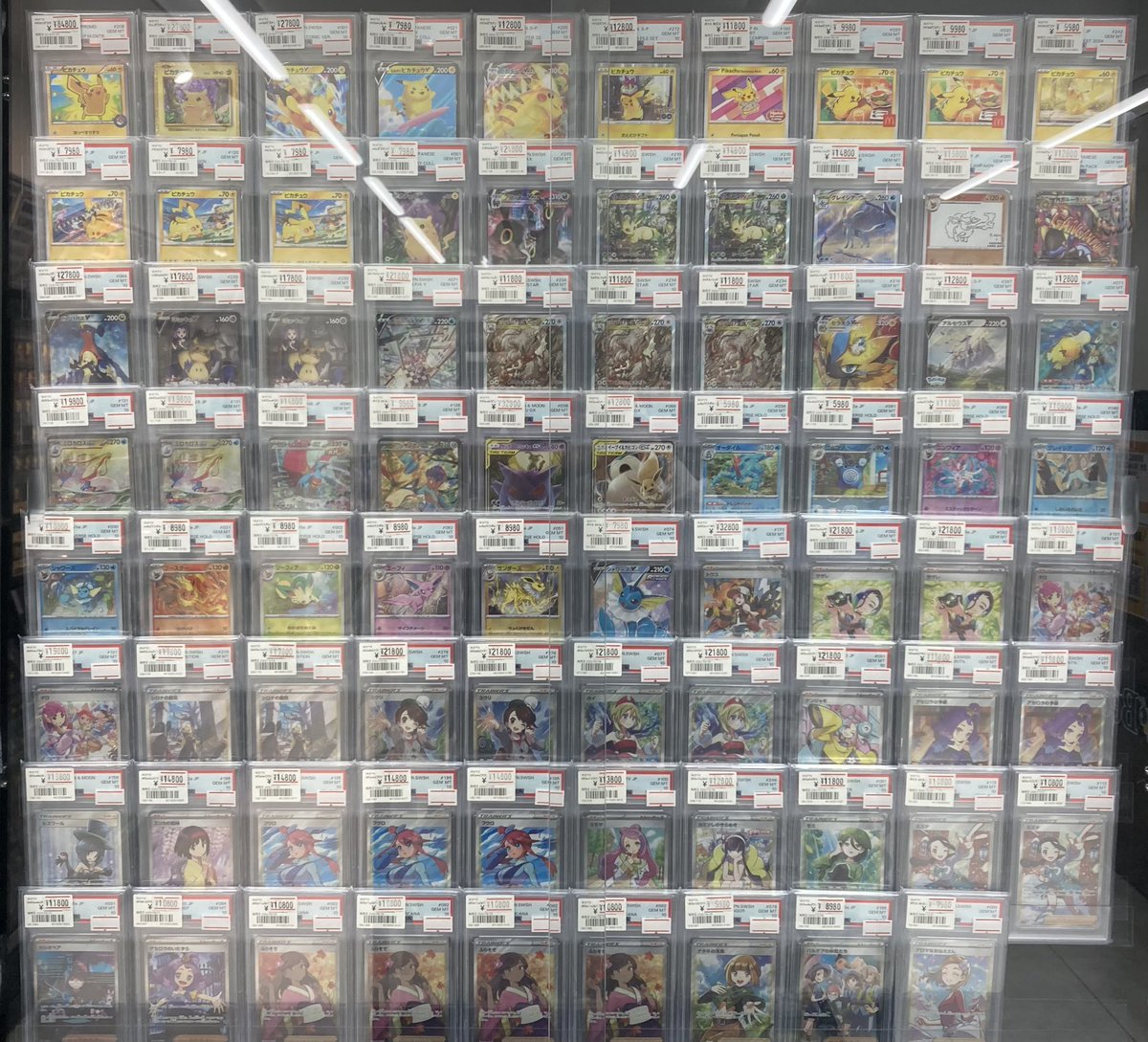 ポケカ コレクションに大人気のPSA鑑定品を沢山ショーケースに追加しま