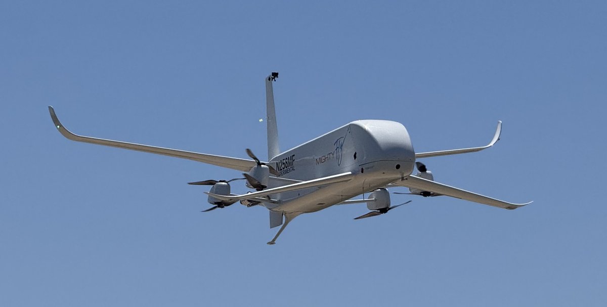 MightyFly tweet media