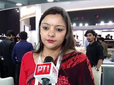 RaiSandeepTOI's tweet photo. Scapegoat fixed - Galgotias Univ "profusely" apologises for #AlSummit fiasco. Now they claim Prof Neha "wasn't aware of technical origins of the product & in her enthusiasm of being on camera, gave factually incorrect info even though she wasn't authorised to speak to press." https://t.co/Z3GM9q88Wa