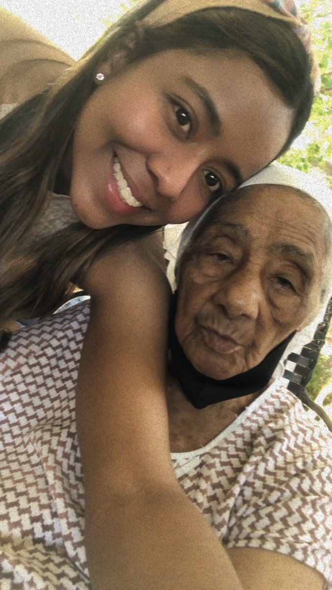 SiaraDeluquez's tweet photo. Lo que yo la extraño 🫰🏾 https://t.co/KtYqJvEnfe