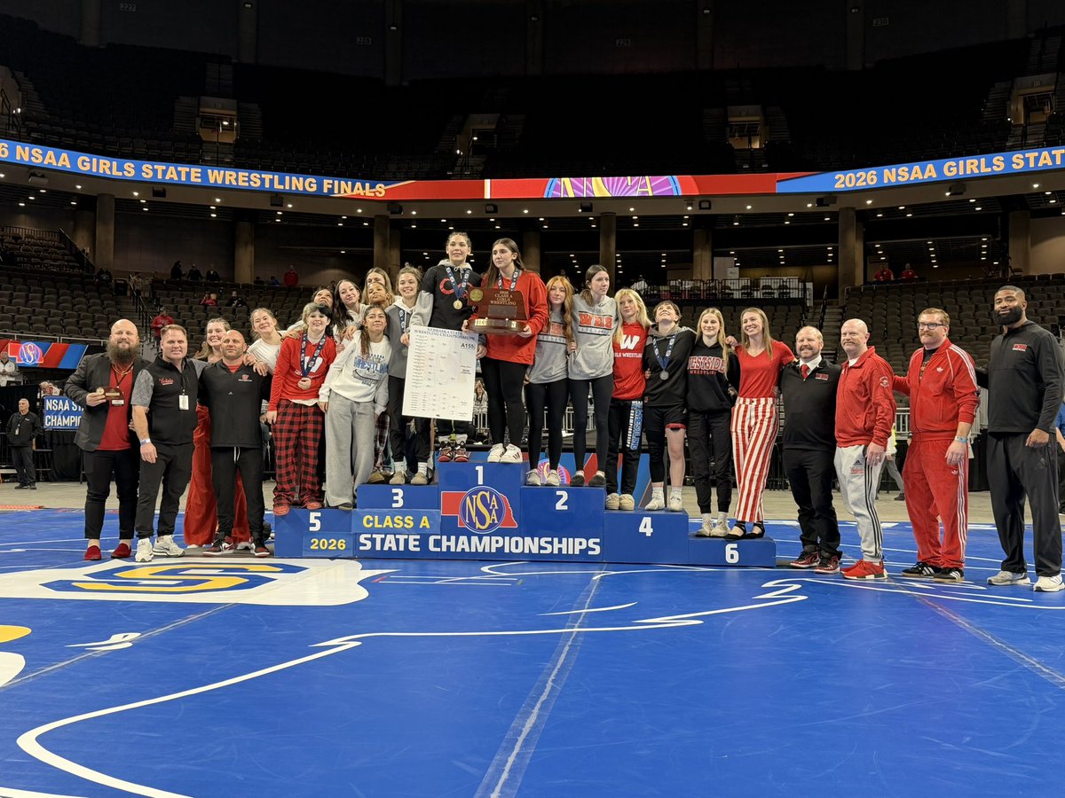 NEBwrestle's tweet photo. Class A Girls State Champion Team: The Omaha Westside Warriors! 🏆 https://t.co/PfNvorbiAv