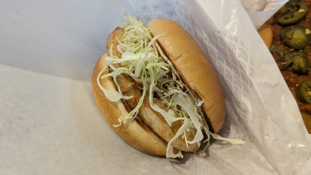 lipbalmplus's tweet photo. モスバーガーにて #ガーリックトマトのとり竜田バーガー と #スパイシーチリドッグ をいただいています。 
#mosburger #mos #hamburger #モスバーガー #モス #ハンバーガー  #モスで撮ってみた #モス部 #私の好きモス #スパイシーモスバーガー #ポテト #紅茶 #ケチャップ付けて https://t.co/WnqwJKndiD