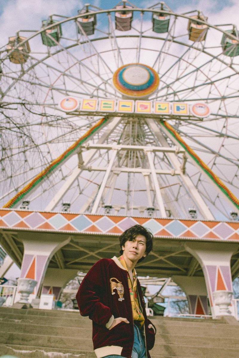 【予約受付開始】(※紙)
「佐藤拓也 デビュー20周年記念写真集 メイキングDVD付き限定表紙版(仮)」
amazon.co.jp/dp/4868360663?… #ad

人気声優 #佐藤拓也 が
デビュー20周年イヤー突入を
記念した写真集をリリース！
上京当時を思い出すノスタルジックな写真や
故郷・宮城に錦を飾るショットも完全収録