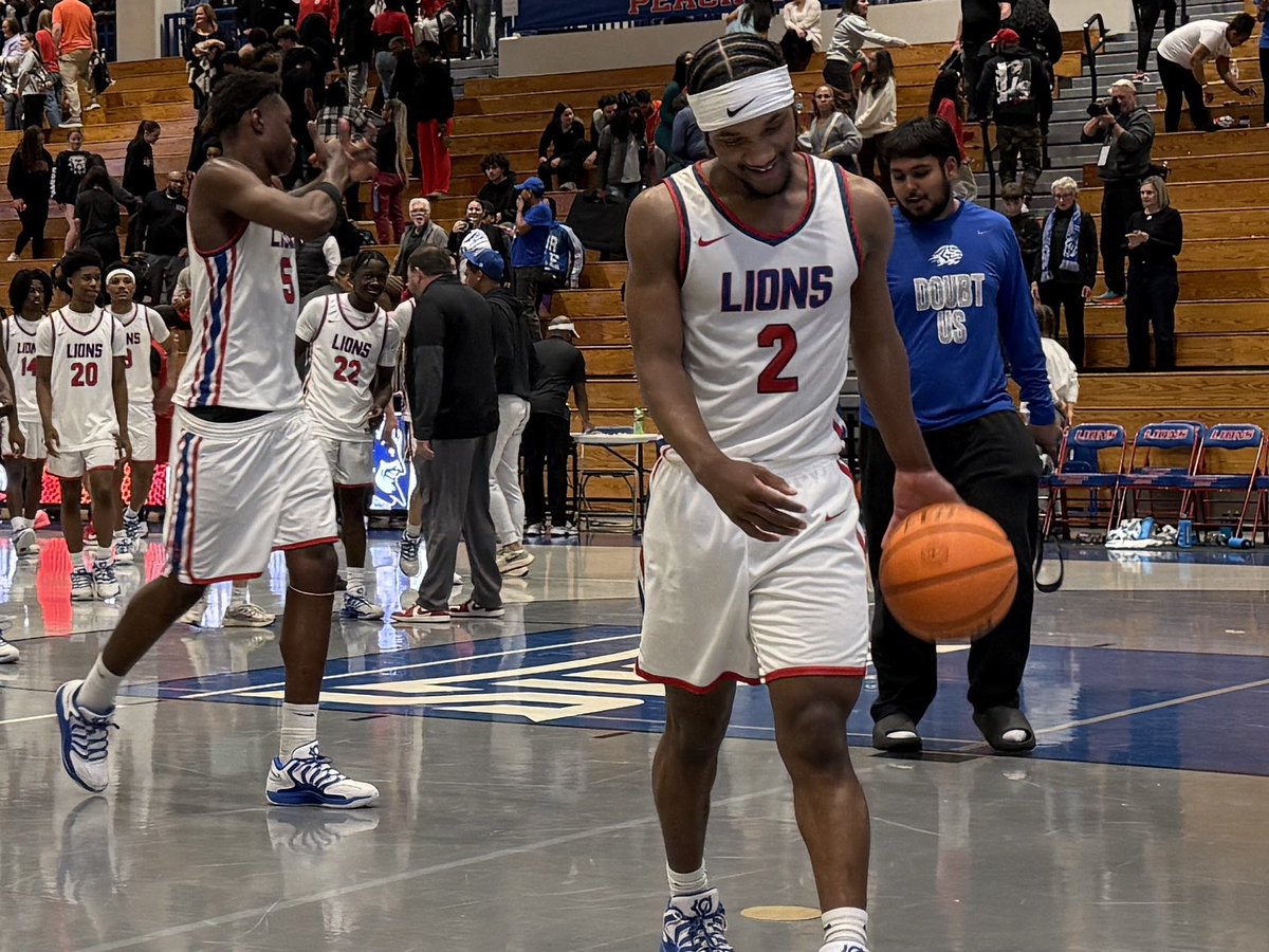 Baseline To Sideline(Ωψφ) tweet media