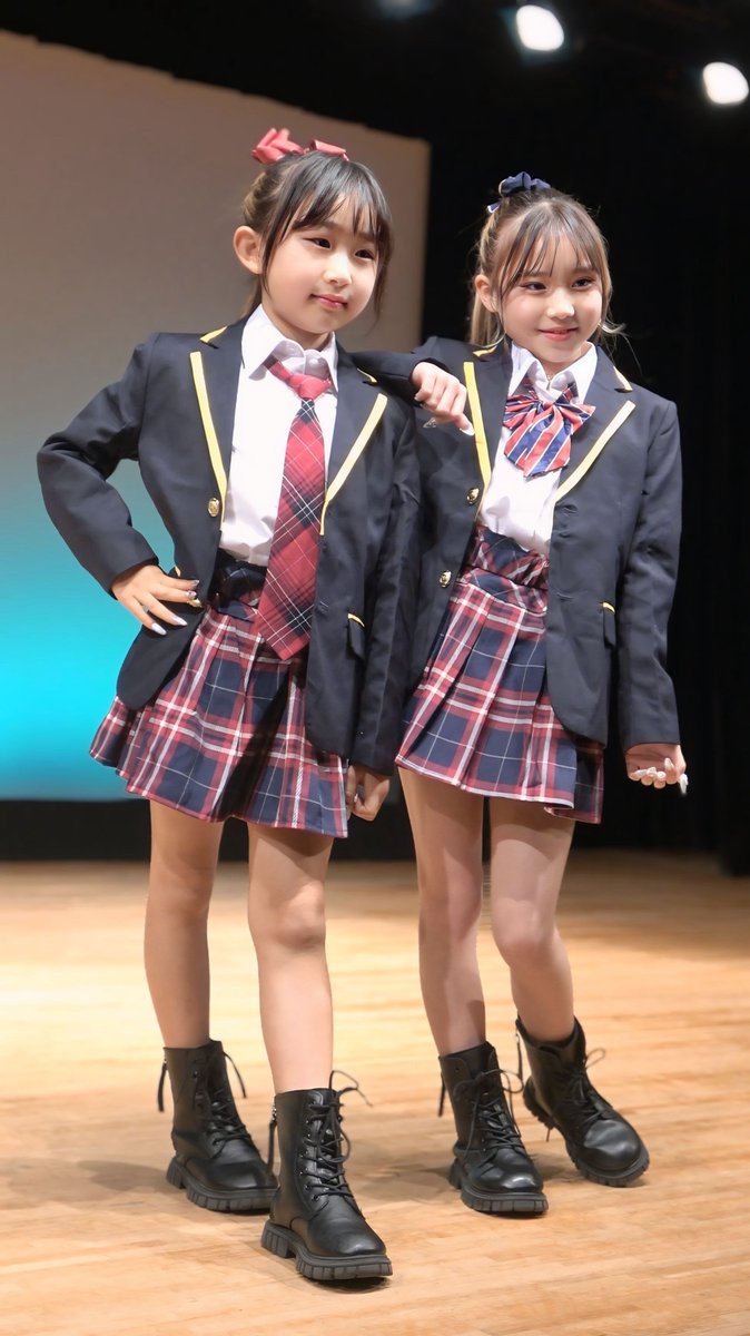 2026.2.14 アイゲキWEST
Alice girl's F4 ランウェイ
さすが4人ともモデルさん☺️
ランウェイ姿も✨✨✨✨
<a href="/Alicegirlsf4/">Alice girl'sＦ4</a>
💛あいん<a href="/ain__2017/">ＡＩＮ「あいん」model</a>
🩷すずにゃん<a href="/suzuka08151/">🍒すず🍀キッズモデル</a>
💜りせち<a href="/riserise23/">りせ</a>
💙あかりん<a href="/akar_imodel_mmr/">akari</a>
#東京アイドル劇場 #アイゲキ