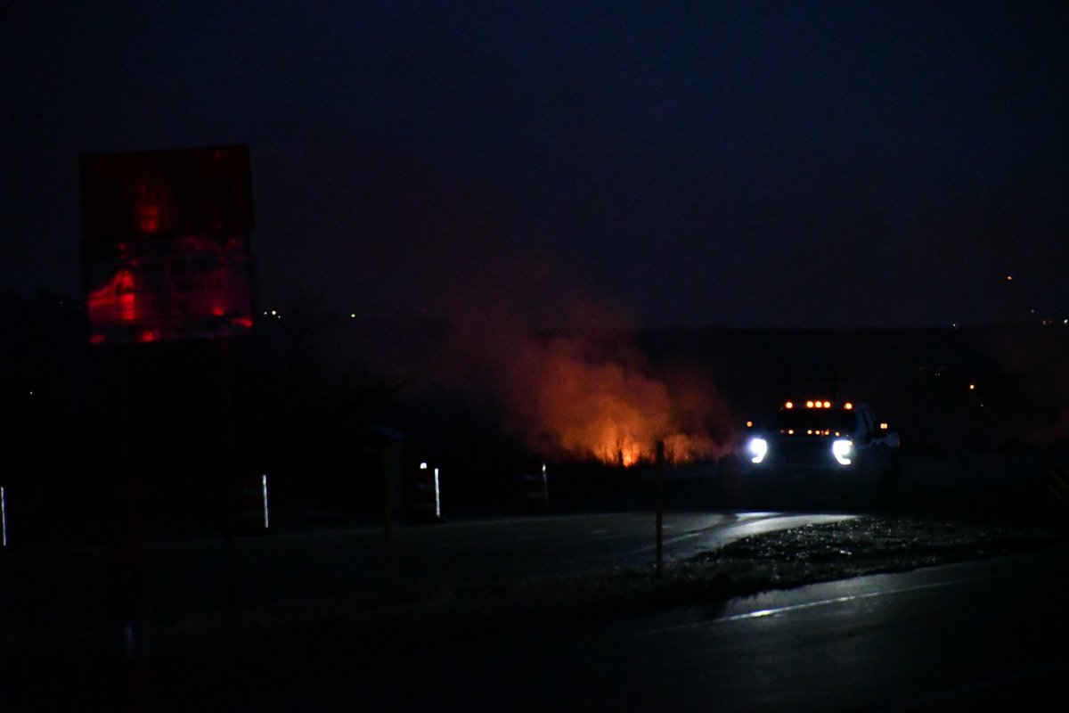 JonTheStormGuy's tweet image. Photography I did for @NewsChannel10 during the fire near Borger earlier with @Annuh_wx 

@SparkServiceWX  fire is now 80% contained burned nearly 300 acres in about 2 hours 

#txwx #wxtwitter #wildfire