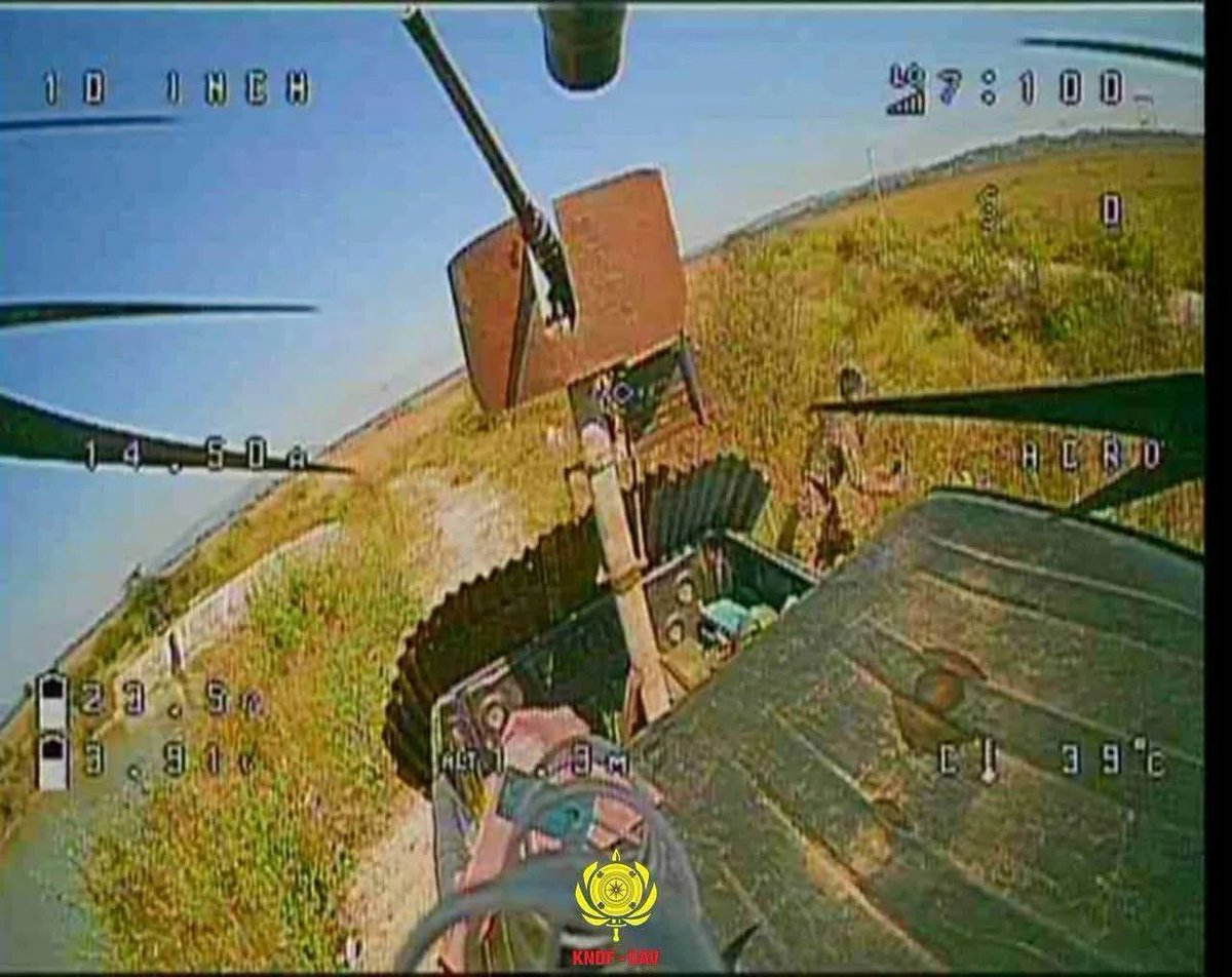 Tracking_Live's tweet image. Context: kndf fiber optic cable drone strike upon junta forces car 
Time &amp;amp; date - unknown 
Location - central Myanmar 
Source - reddit and telegram ( open source)
Note: verified