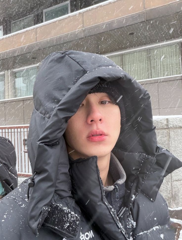 ⓘ 𝖸𝗈𝗎𝗋 𝖦𝗒𝗆 𝖻𝗎𝖽𝖽𝗒, 𝟣𝟫𝟫𝟩 𝖬𝖺𝗇 ✱ tweet media