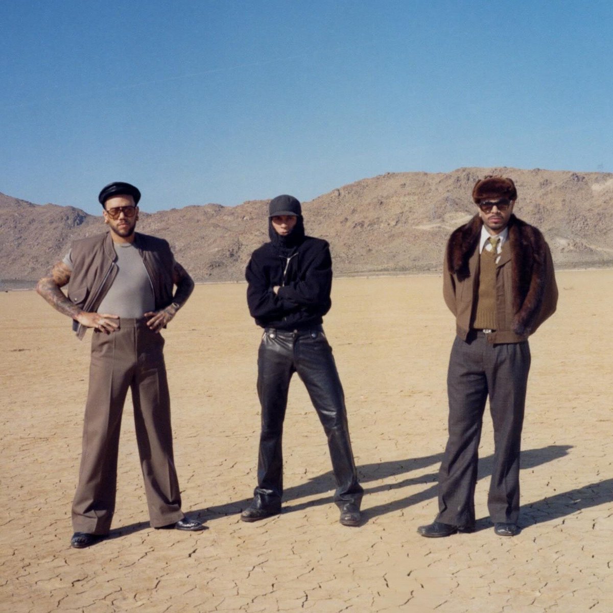 — Profe, se puede de a tres?