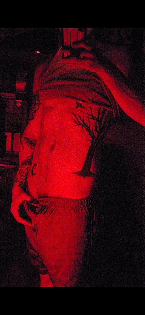 luciferblack33's tweet photo. Im bored decided to post on here idk how often so enjoy while you can
#twunk #nsfw https://t.co/tFp0OKgV5F