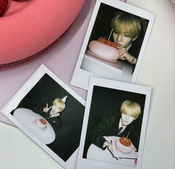junseongluvsyou's tweet photo. Iβm moving #JUNYI https://t.co/db9tvz50S0