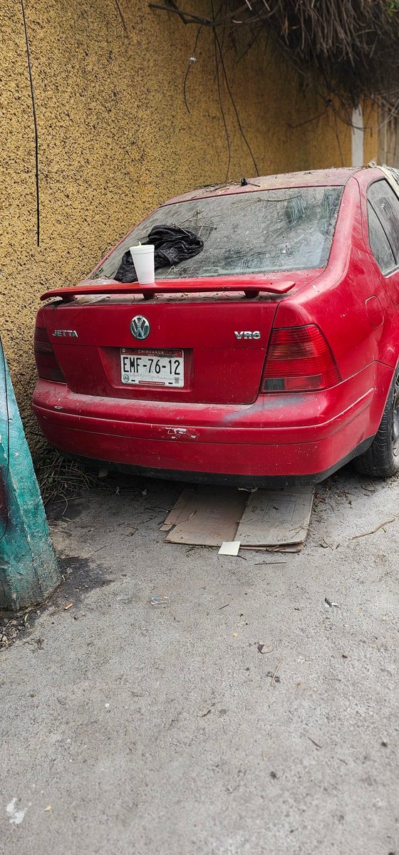 BereJoselin's tweet photo. @UCS_GCDMX @SSC_CDMX Su oficial Díaz Jiménez de la unidad MX-175D-5 simula trabajar. Reporté un Jetta y 'apercibió' una camioneta blanca que nada que ver. Exijo reapertura del folio.
Adjunto evidencia 🙄. https://t.co/3mcjy0DJeX