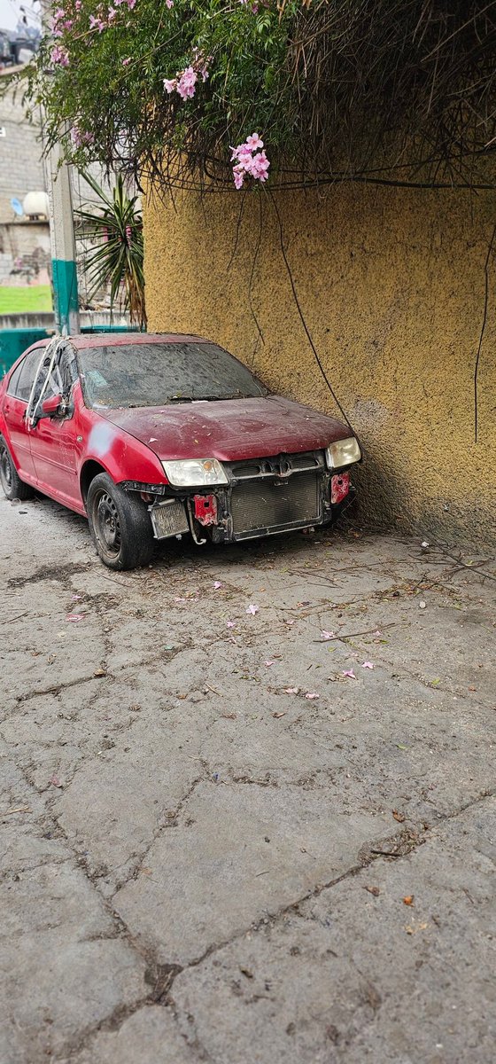 BereJoselin's tweet photo. @UCS_GCDMX @SSC_CDMX Su oficial Díaz Jiménez de la unidad MX-175D-5 simula trabajar. Reporté un Jetta y 'apercibió' una camioneta blanca que nada que ver. Exijo reapertura del folio.
Adjunto evidencia 🙄. https://t.co/3mcjy0DJeX
