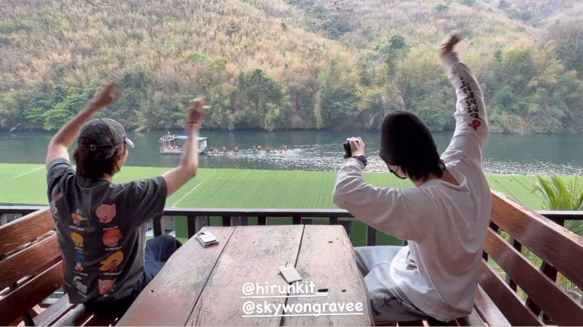 babybaek_boo's tweet image. เอ็นดูอะดูบรรยากาศดีมากนึกว่ามาฮันนีมูน บ๊องไปด้วยกันมากกกก