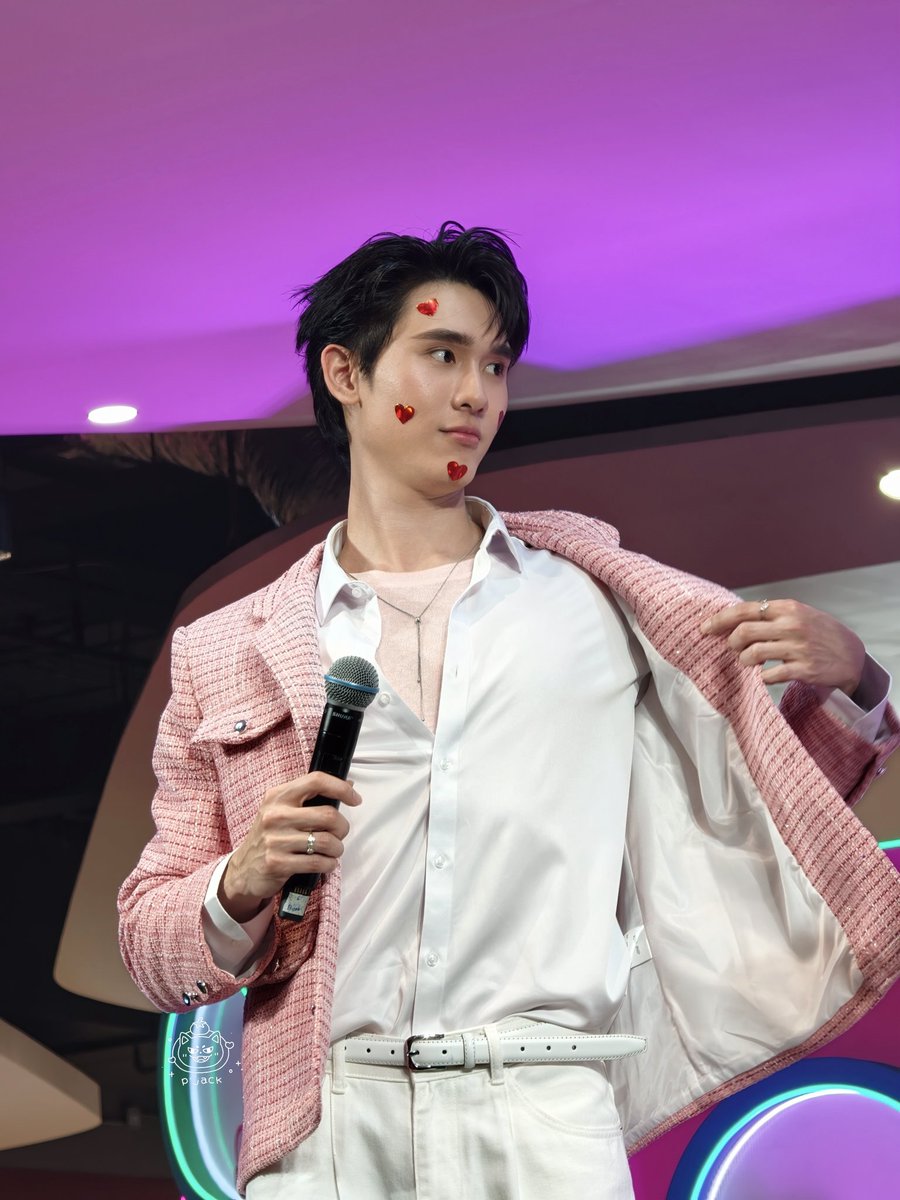 Jack_2404's tweet photo. หมั้มๆมีคนแปะหัวใจให้ยังครับ
#asibook https://t.co/MkSBFClknI