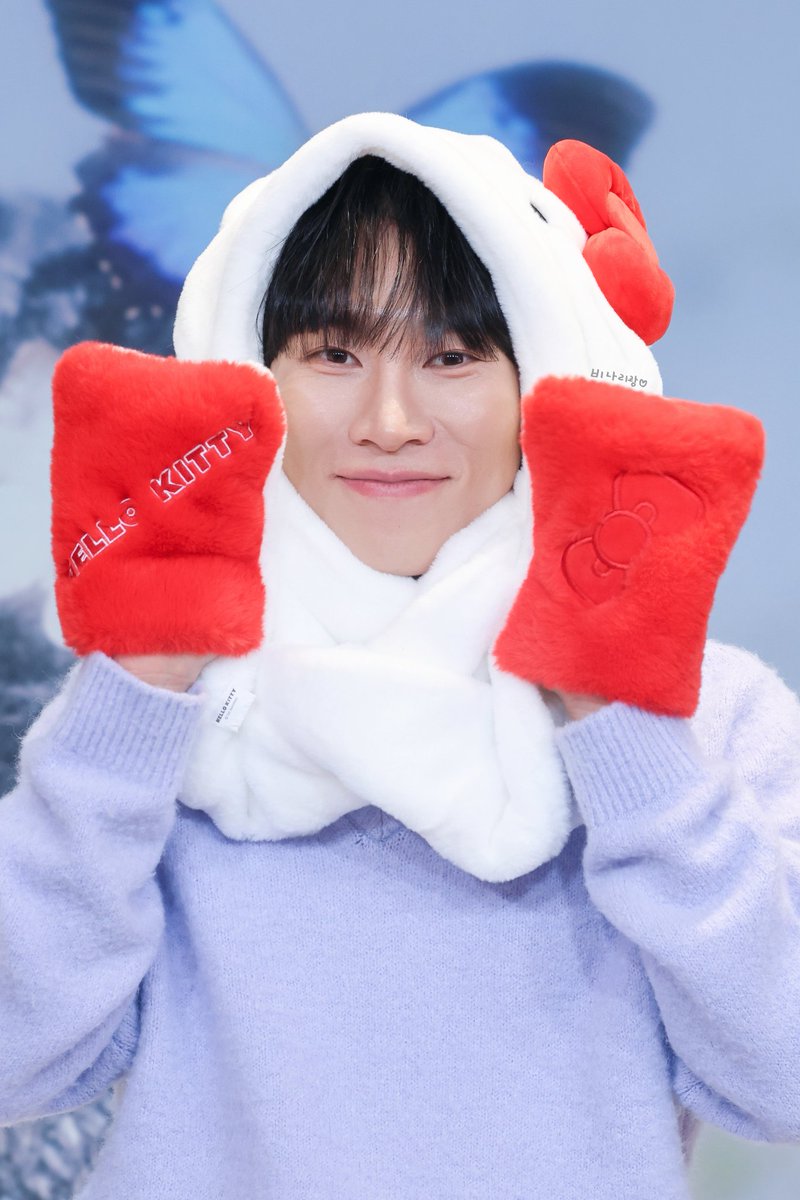 260206 애플뮤직 팬싸

안녕💙

#비투비 #BTOB
#서은광 #SEOEUNKWANG
<a href="/BTOB_SEKwang/">서은광</a>