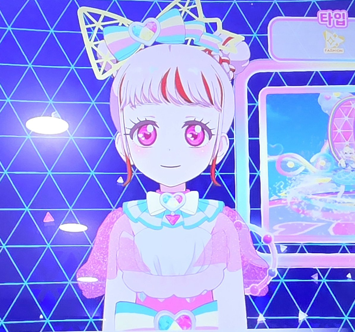 눈 진짜 너무 귀엽다....💚💚💚