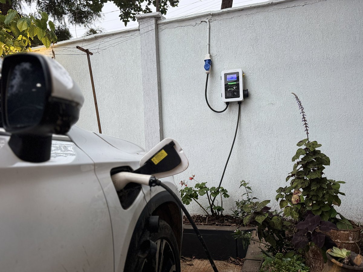 Juice transferred at home on wind over night  500km   ! 

I visit sites country wide .

My LIFEPO4 provides a range of 500km

I do an average of 300km daily  saves ⛽️ 4000-7000 per day 😂

Contractors consider going electric ⚡️ mobility also this battery can power your power