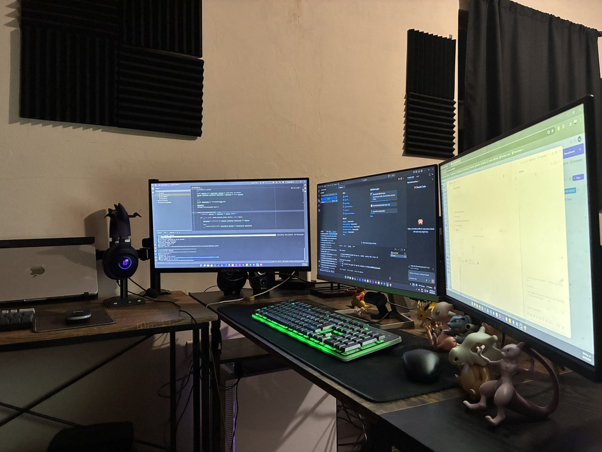 dann_vc4's tweet image. Rate my setup #humble 🥹🫶🏻