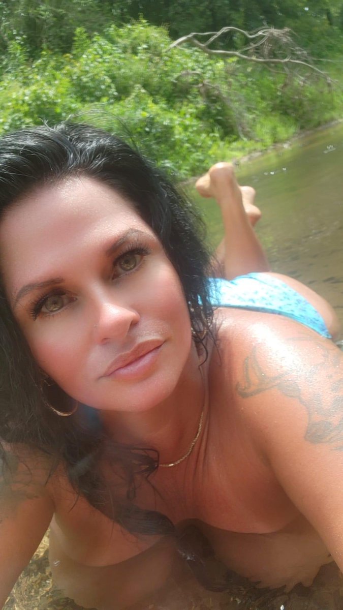 Mandy wallace rose tweet media