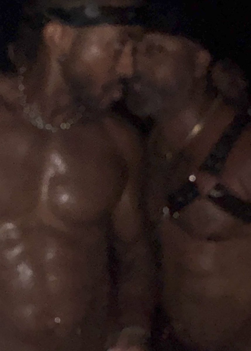 The Silver Daddy effect tweet media