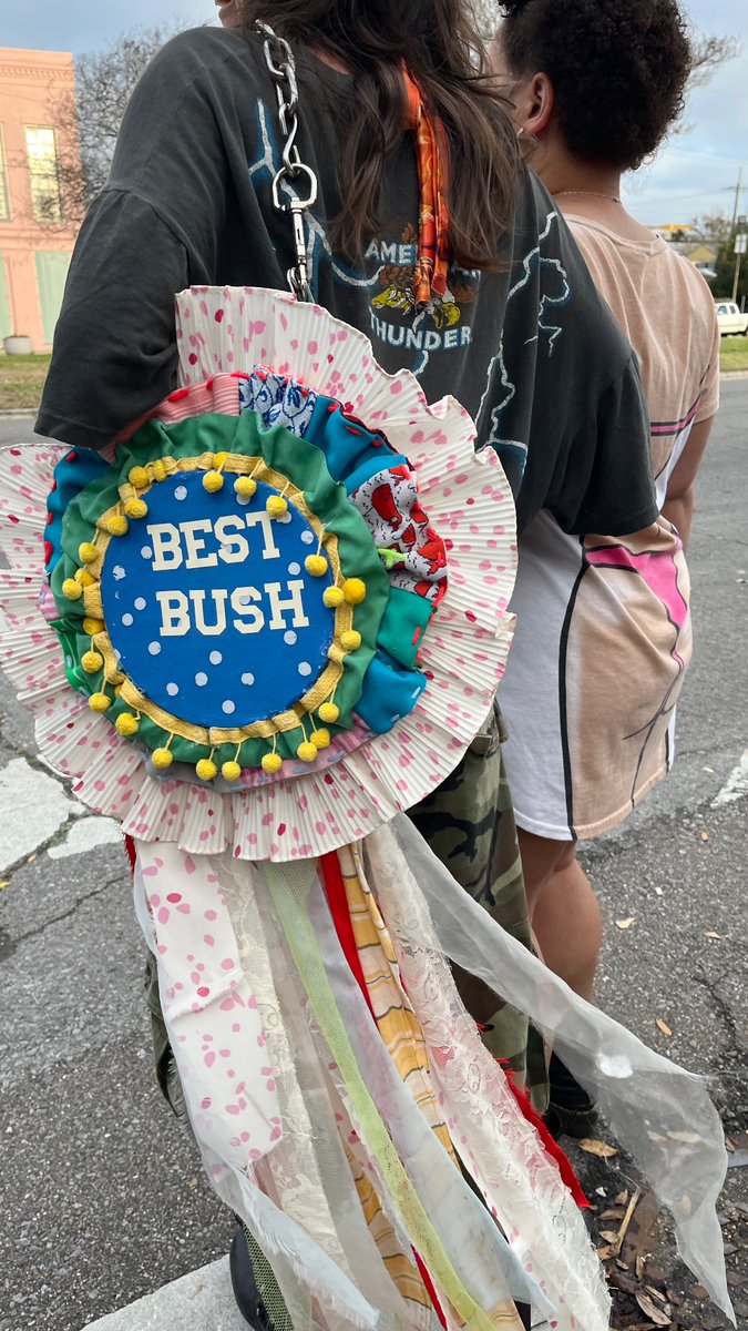 612fig's tweet photo. Mardi gras https://t.co/bh3zl82UhF