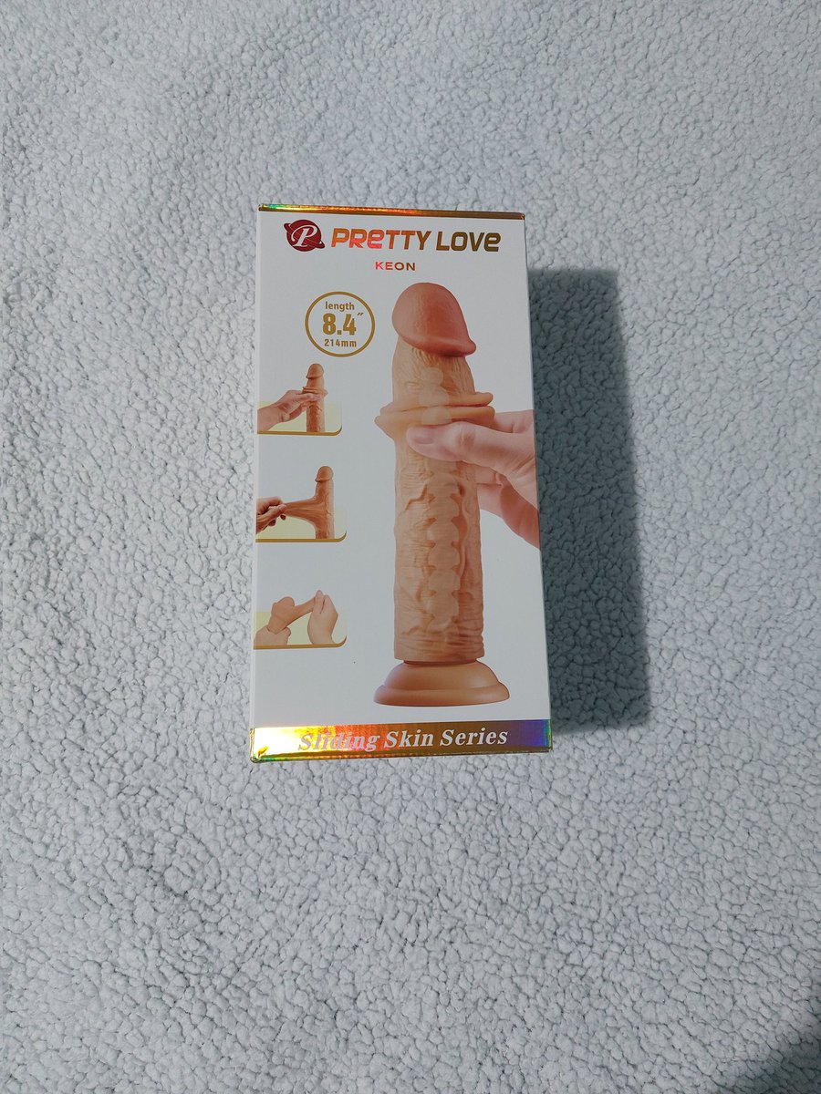 GeraldX69's tweet photo. Un nuevo regalito 🎁 Creo que éste es más probable que me entre... Aunque igual es grande 🍆🥵 https://t.co/1kXEC6szEg