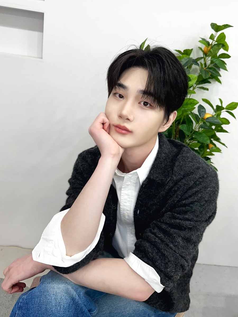 C리얼 tweet media