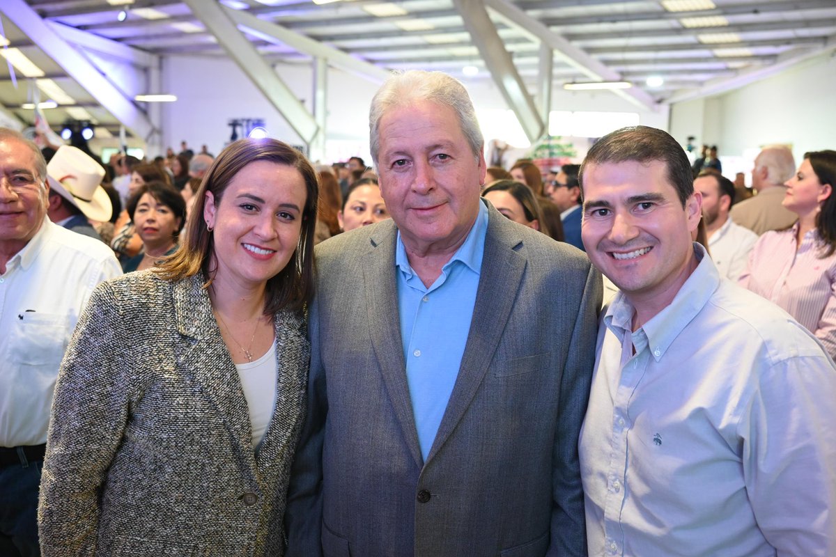 chema_fraustro's tweet photo. Felicito a la Diputada @LuzMorales por su 2do Informe de Resultados,  reflejo de trabajo, responsabilidad y un firme compromiso con las causas de nuestro estado. Cada logro presentado es muestra de una gestión cercana, activa y enfocada en generar bienestar para las familias. https://t.co/TckwQZDOgQ