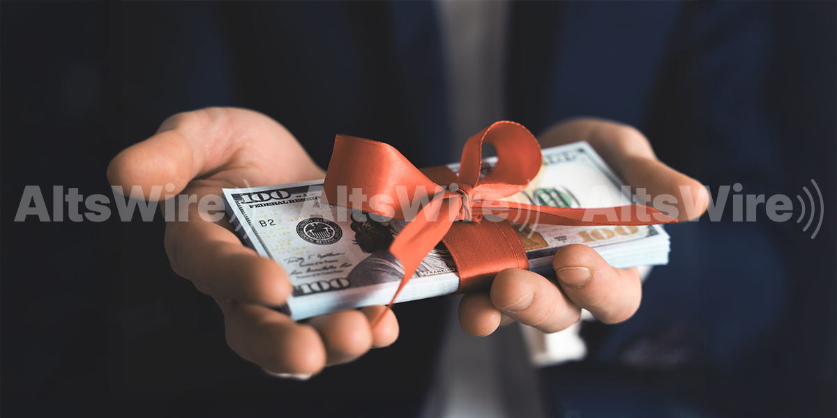 AltsWire's tweet image. 𝗦𝗘𝗖 𝗔𝗽𝗽𝗿𝗼𝘃𝗲𝘀 𝗧𝗿𝗶𝗽𝗹𝗶𝗻𝗴 𝗔𝗻𝗻𝘂𝗮𝗹 𝗚𝗶𝗳𝘁 𝗟𝗶𝗺𝗶𝘁 𝘁𝗼 $𝟯𝟬𝟬
altswire.com/sec-approves-t…

#broker #brokerdealer #costofliving #exemption #FINRA #gift #giftsrule #guidance #inflation #investorprotection #limit #noncashcompensationrules #PaulAtkins #SEC