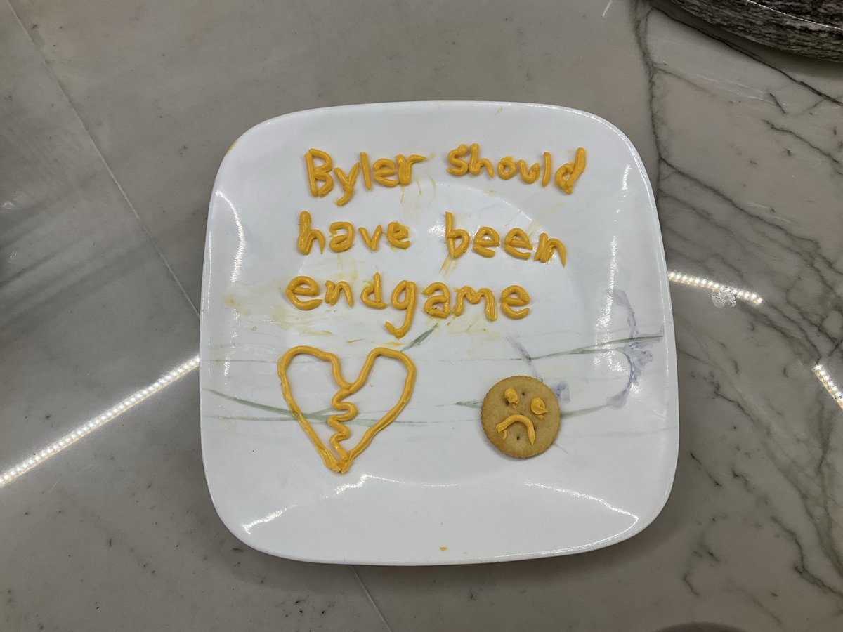 iheartlesbyler's tweet image. was eating crackers when I saw this #noticing