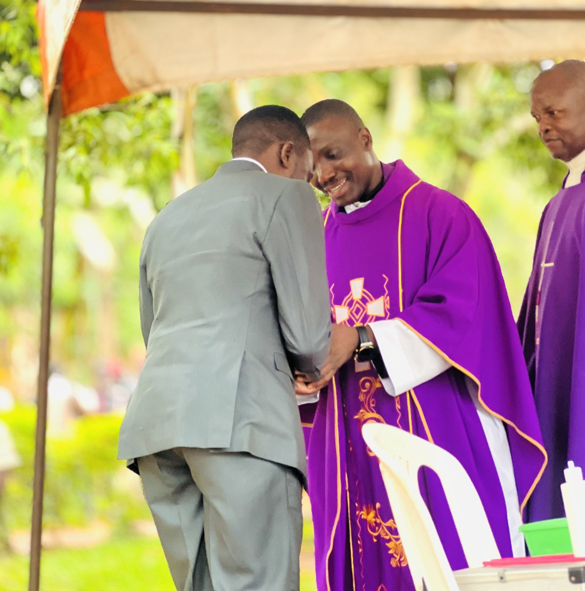 Swengere Everywhere tweet media