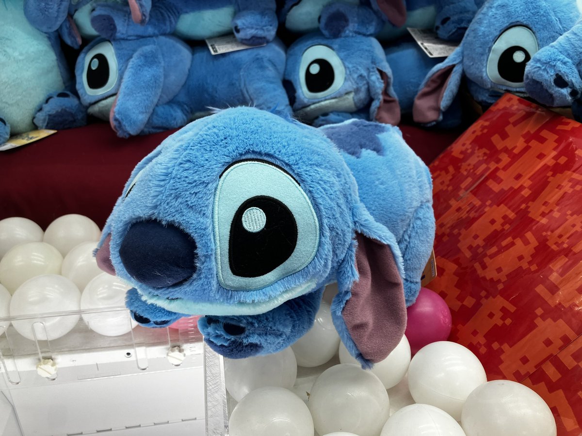 👾新景品👾 ディズニー スティッチ 寝そべり なでなでしてね 超BIG