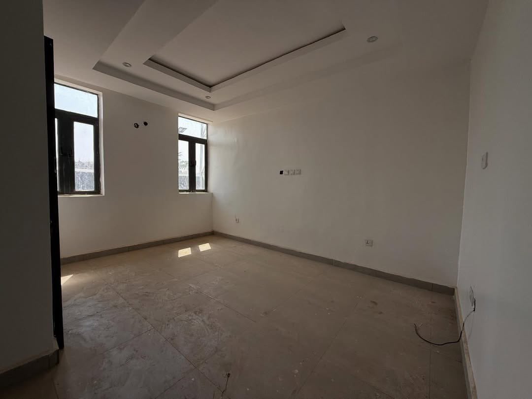 Meekrealestate's tweet photo. LISTED…MABUSHI ABUJA | N480M  💰 

PROPERTY TYPE: 4-BEDROOM DETACHED DUPLEX WITH BQ

PRICE: 480M

FEATURES:
- Ante room
- 2 living rooms
- Guest toilet
- Fitted kitchen with pantry
- Spacious compound
- Serene environment
- Tarred road

CONTACT INFO: https://t.co/0sXu7KSQWy