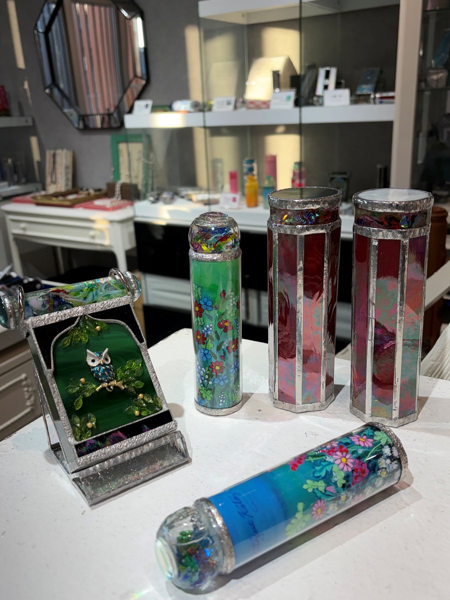 ❄入荷情報❄ 加藤瑞枝さんの万華鏡が入荷いたしました。 今回は「百年