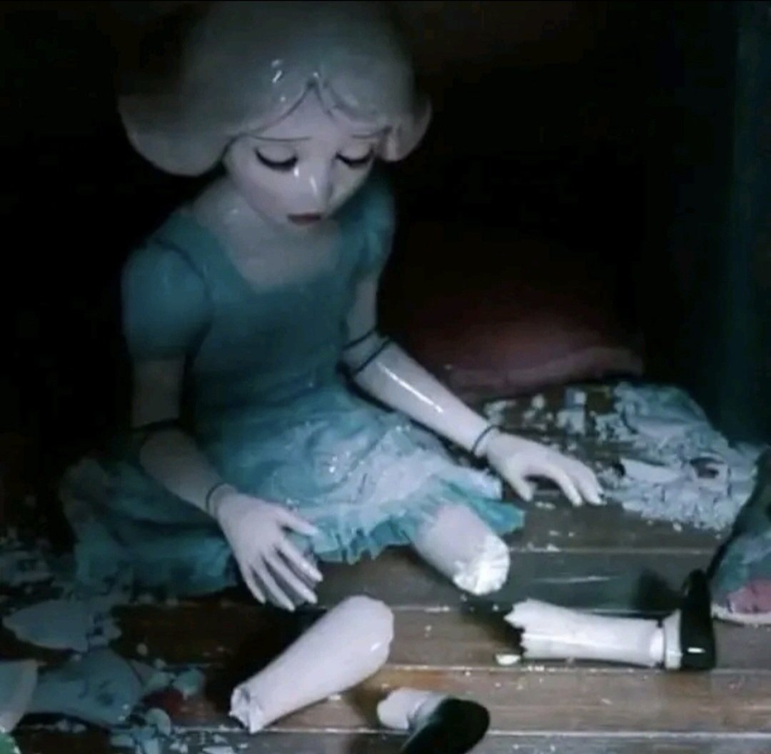 Como se siente destruirte/autolastimarte polq no te gusta nada de ti, odias cada cosa tuya, tus ojos, cara, labios, cuerpo, piernas, brazos, cabello y lit todo que sea de ti,,,,,,;;;loll